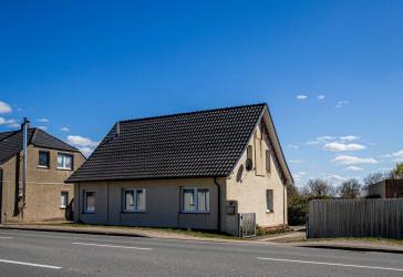 Solides Einfamilienhaus mit großem Grundstück und viel Platz für die Familie