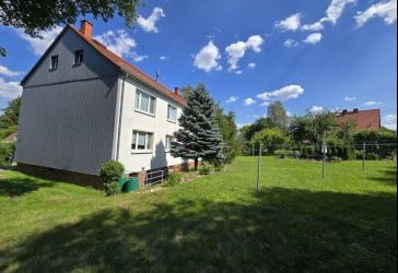 Nahe Freiberg: Gepflegtes Mehrfamilienhaus mit 4 Wohnungen und Glasfaseranschluss
