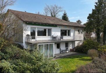 Dem Rhein ganz nahe - Einfamilienhaus in wunderbarer Lage