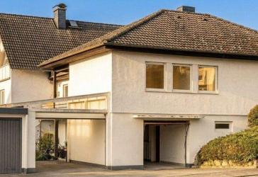 Lichtdurchfluteter Bungalow mit Weitblick in Bestlage von Usingen