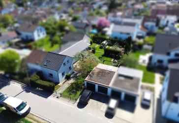 Charmante Doppelhaushälfte mit schönem Garten in ruhiger Lage