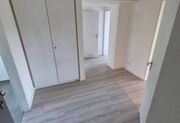 Helle 3 Zimmer Wohnung zu vermieten neu renoviert