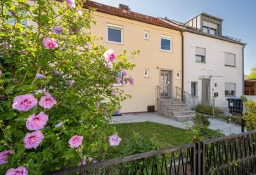 AIGNER - Reihenmittelhaus mit sonnigem Garten sucht neue Ideen