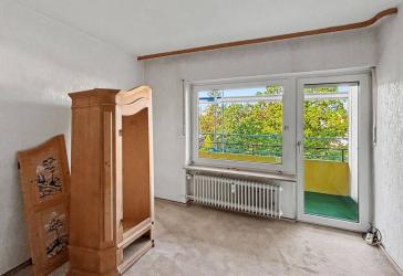 Lauf a. d. Pegnitz - 4-Zimmer-Wohnung im 3. Obergeschoss mit Aufzug - neuer Balkon, neue Fassade