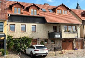 Haus mit Blick über den Stadthafen von Waren (Müritz)