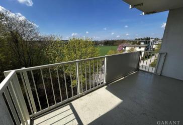 Schöne 3 Zimmer-Wohnung mit großem Süd/West-Balkon