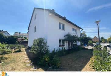 Modernisierter Wohnkomfort - Erdgeschosswohnung mit Gartenanteil in ruhiger Lage von Allersberg