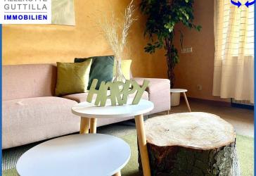 Einfamilienhaus mit Anliegerwohnung in ruhiger Lage