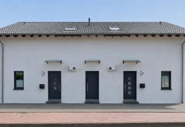 Willkommen in Ihrem neuen Zuhause - Moderne Doppelhaushälfte in neuwertigem Zustand