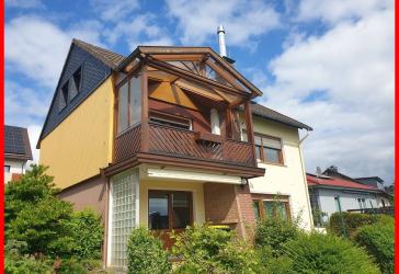 Solide Basis - gute Lage! Einfamilienhaus mit Garage und Garten in Barbis!