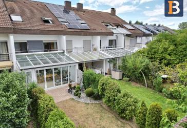 Familien- freundliches RMH mit Garten und Garage in TOP-Lage von Nollingen!