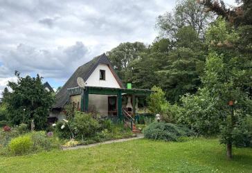 Finnhütte mit Terrasse in ruhiger Lage am Erholungsgebiet Thesau