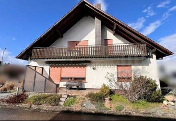 *** Doppelhaushälfte mit Potenzial in Lampertheim ***