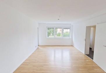 Vollständig renovierte 3-Zimmer-Wohnung mit BALKON und modernem Tageslichtbad