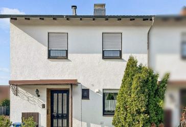 Familienidyll mit Modernisierungsbedarf in Schwalbach