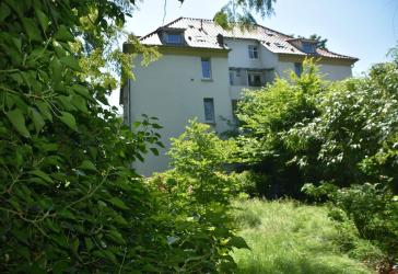 Perfektes 30er-Jahre - MFH - GENERATIONSHAUS im Top-Zustand !!