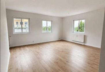 °°Frisch sanierte°° sonnige 3 Zimmer Wohnung mit Balkon und neuer Einbauküche