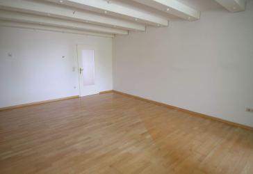 Attraktive Kapitalanlage in Königsbrunn: Bereits vermietete 3-Zimmer-Wohnung mit verlässlicher Rendite!