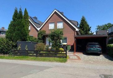 Familienidyll in ruhiger Lage (Haus courtagefrei, Energieklasse A)