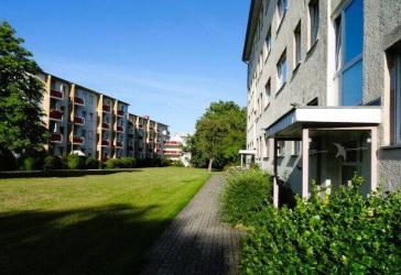 Bezugsfrei, ruhig und mit großem Balkon