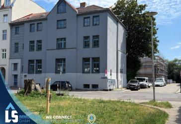Premiumlage Werder: Wohn- und Geschäftshaus mit großzügigem Grundstück und Potenzial