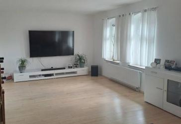 Mehrfamilienhaus mit 6 Wohneinheiten. Saniert. Sehr schönes Grundstück in zentraler Lage.