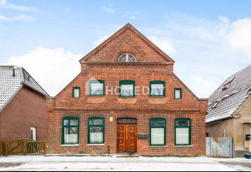 Denkmalgeschütztes Mehrfamilienhaus mit Vermietung und freier Dachgeschosswohnung