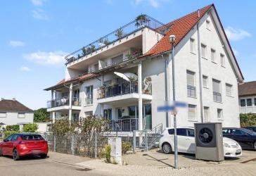 Moderne 3,5-Zimmer-Eigentumswohnung auf zwei Ebenen mit Gartenanteil in Endingen