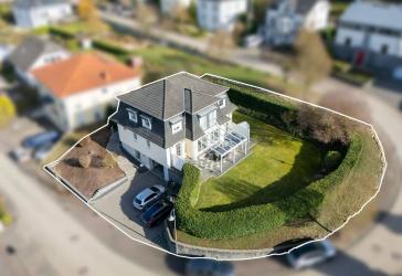 Repräsentatives Einfamilienhaus in Wellen - direkt an der luxemburgischen Grenze