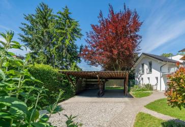 Wohnhaus in begehrter Lage mit stilvoller Gartenanlage ++ Qualität und Energieeffizienz