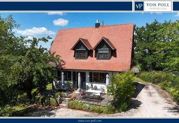 Idyllisch gelegenes Einfamilienhaus, mit großem Grundstück und vielfältigen Nutzungsmöglichkeiten