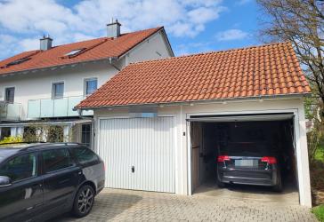 großzügige Doppelhaushälfte mit Doppelgarage