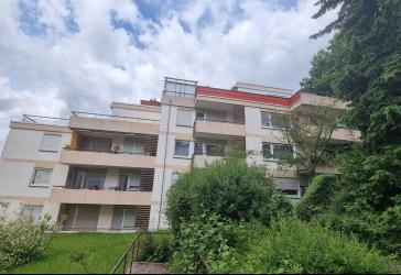Provisionfrei! Schöne, barrierefreie + helle 2-Zi-Wohnung mit Balkon + Außenstellplatz in ruhiger, sonniger + zentraler Stadtlage