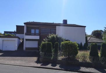 Einfamilienhaus mit Anliegerwohnung