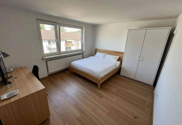 Möbliertes 17-m²-Zimmer in neu gegründeter Studentinnen-WG – 5 Min zur Uni