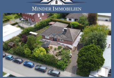 Rockenberg | Zweifamilienhaus mit Garten & ca. 163 m² Wohnfläche | Gewerbeeinheit mit ca. 121 m²
