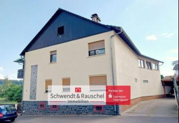 Großes Einfamilienhaus mit ELW in Nidda-OT