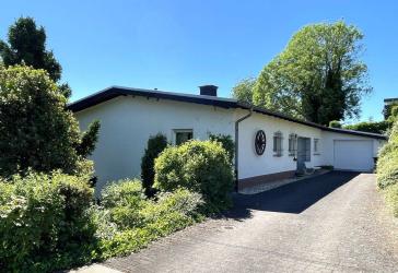 Bischoffen: Wohnen in beliebter, sonniger Lage
