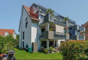 KN-Wollmatingen: Hochwertige 4-Zimmer ETW mit Sondernutzungsrecht am Garten zzgl. 1 TG-Stellplatz