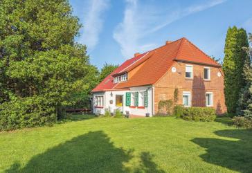 Kapitänshaus mit Bauplatz