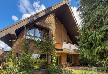 Großzügiges Einfamilienhaus mit Einliegerwohnung in Bestlage von Düsseldorf-Angermund