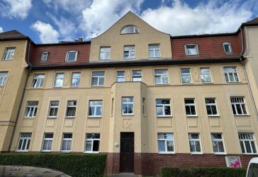 sofort bezugsfrei - 2 Zimmer mit kleinem Balkon