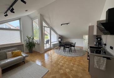 Renovierte und möblierte 3-Zimmer-Wohnung