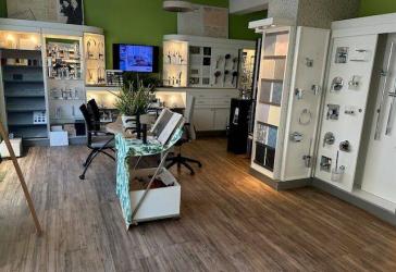 Gepflegtes Ladengeschäft mit Ausstellungs-, Büro- & Lagerfläche in der Innenstadt - auch Teilfläche anmietbar