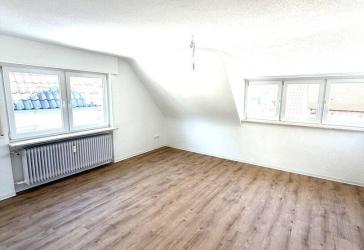Erstbezug nach Sanierung - ruhige 4,5 Zimmer Wohnung