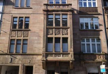 Stilvoller Altbau - Großzügiges Wohnen für die ganze Familie mit historischem Charme