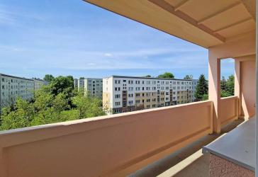 Helle 4 Zimmerwohnung mit großem Balkon und Ausblick
