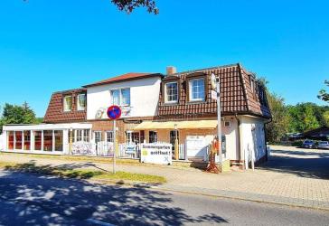 Einzigartige Wasserlage am Werlsee: Restaurant & Pension mit Bootsanleger | großes Potenzial