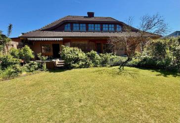 Freistehendes Einfamilienhaus, nahe Weser, mit großer Ausbaureserve