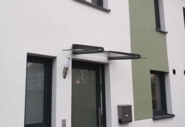 Modernes Reihenmittelhaus mit vier Zimmern in Hannover, Mittelfeld